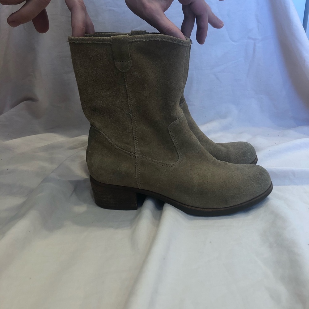 Suede Beige Ugg Boots
